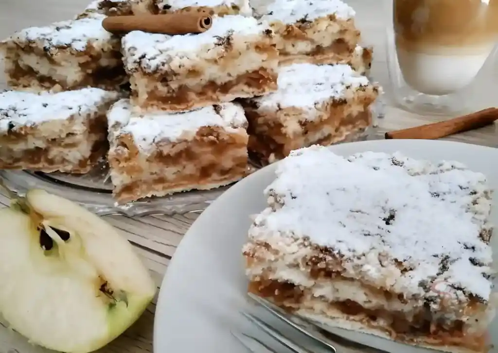 Gestreuter Apfel-Zimt Kuchen, ein Tassenrezept !