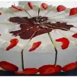 Gewickelte Erdbeer – Tiramisu – Torte