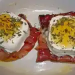 Gudruns Apfel-Speck-Ziegenkäsetürmchen mit Honig und Thymian