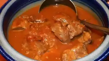 Gulasch nach oma magda