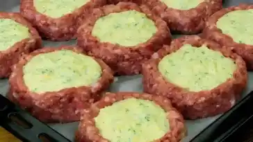Hackfleisch-Nester mit Käsefüllung und Kräuter