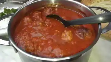 Hackfleischballchen in knoblauch tomatensose
