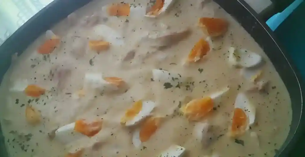 Hähnchen in Senfsoße und Ei (Low Carb)