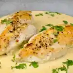 Hähnchenfillets in Knoblauch Parmesansoße