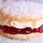 Himbeer Küsschen mit Buttercreme