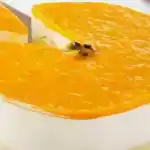 Joghurttorte mit Aprikosen