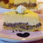 Käsekuchen mit Aprikosen-Mohn-Creme