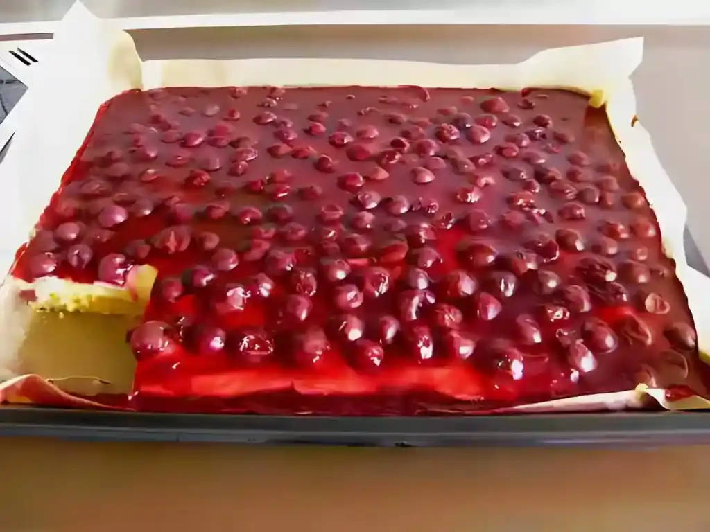 Kirsch Schmand Blechkuchen