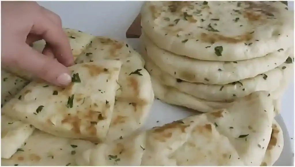 Knoblauch Fladen mit Käse gefüllt, einzigartig lecker !