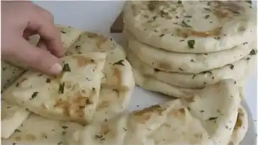 Knoblauch Fladen mit Kase gefullt einzigartig lecker 4x