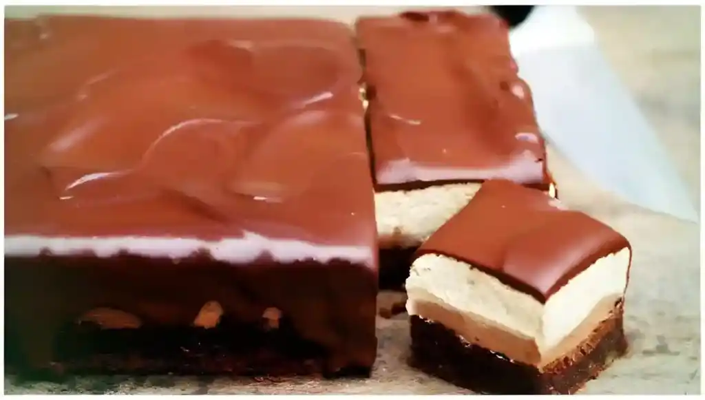 LECKERE SCHOKOLADE UND MASCARPONE CREME
