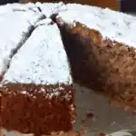 Oma Landgraf’s Nusskuchen (mit Rezept)
