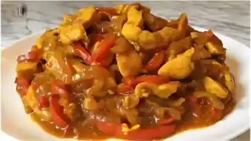 Perfektes Feierabend-Essen Schnelles Hähnchen-Paprika-Gemüse