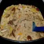 Puten Sahne Gulasch auf Bandnudeln