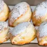 QUARKTASCHEN GEFÜLLT MIT VANILEPUDDING
