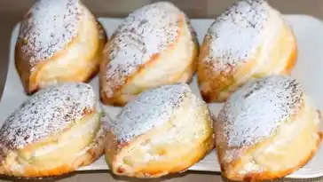 QUARKTASCHEN GEFÜLLT MIT VANILEPUDDING