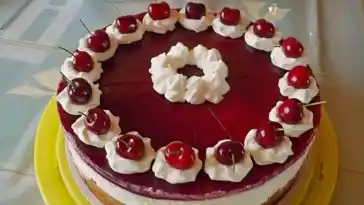 ROTKÄPPCHEN TORTE: Ein Leckerbissen für jede Gelegenheit