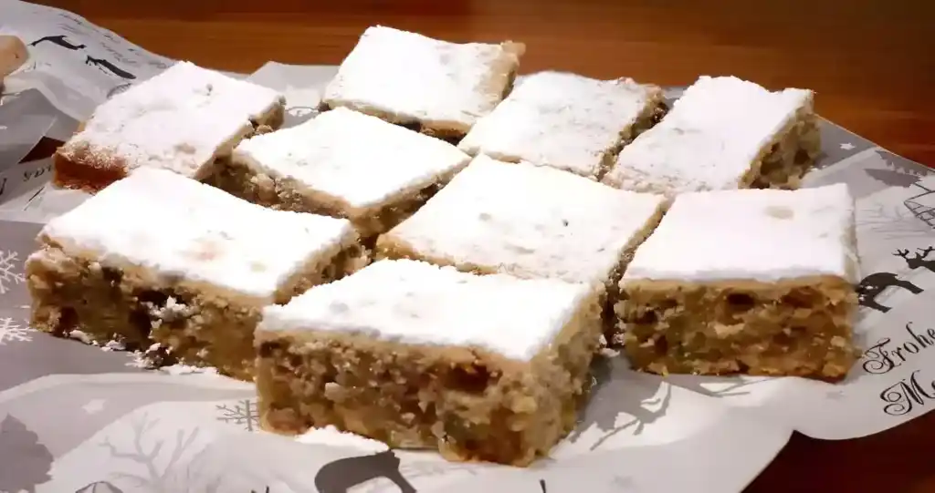 STOLLENKUCHEN VOM BLECH MIT MARZIPAN