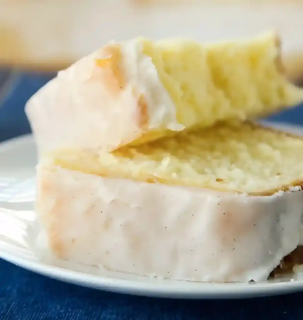 Saftiger Zitronenkuchen mit Frischkäse