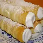 SCHAUMROLLEN: Eine köstliche deutsche Gebäckspezialität