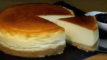 Schmilzt auf der Zunge, Käsekuchen mit Vanillepudding !