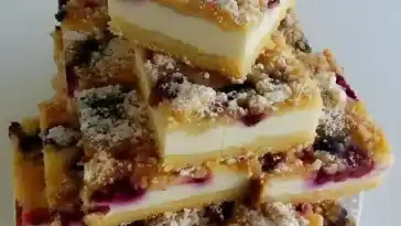 Schneller Quark-Streuselkuchen mit Obst
