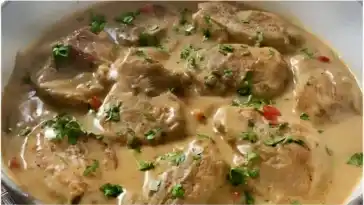 Schnitzelstreifen in Senfsahnesoße so geht’s