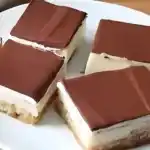 Schokoladige creme schnitten vom blech