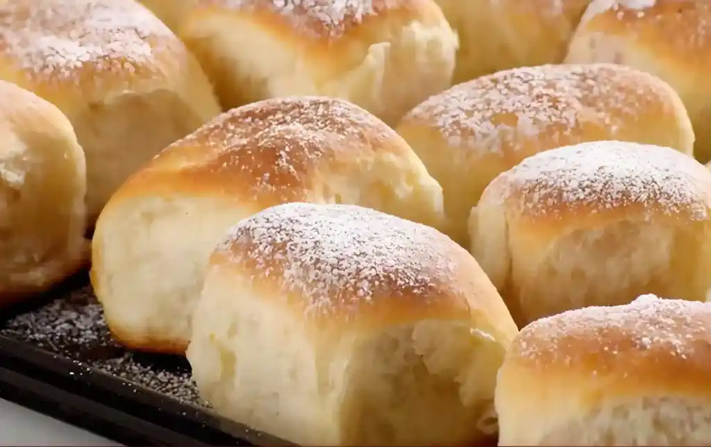 Süß und köstlich schmecken Dampfnudeln Rezept