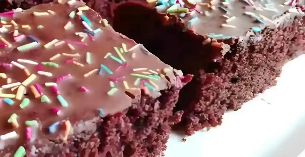 Tassenkuchen mit Schokoladenglasur