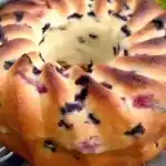 Topfkuchen mit Buttermilch Blaubeeren und Himbeeren 4x
