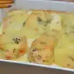 Uberbackene Hahnchenbrust in Sahnesose 4x