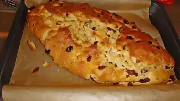 Weihnachtsstollen, süßes Prachtstück mit Tradition