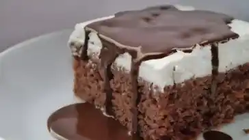 Weinender Kuchen
