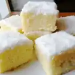 Wunderbarer Kokoskuchen mit Sahne (ein Tassenrezept)