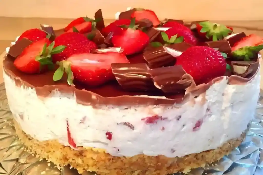 YOGURETTE ERDBEER TORTE