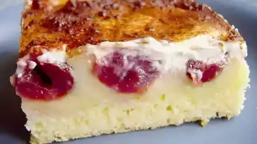 Zimt – Kirsch – Schmand Kuchen ist ein köstliches traditionelles deutsches Gebäck