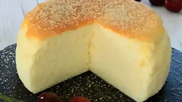 “Zuckerwatte” Käsekuchen mit nur 3 Zutaten