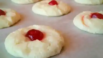 Amerettini mit Himbeermarmelade: Ein Köstliches Rezept