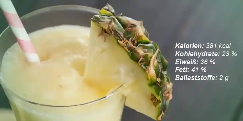 Eiweißshake mit Ananas und Kokosnuss – Low-Carb