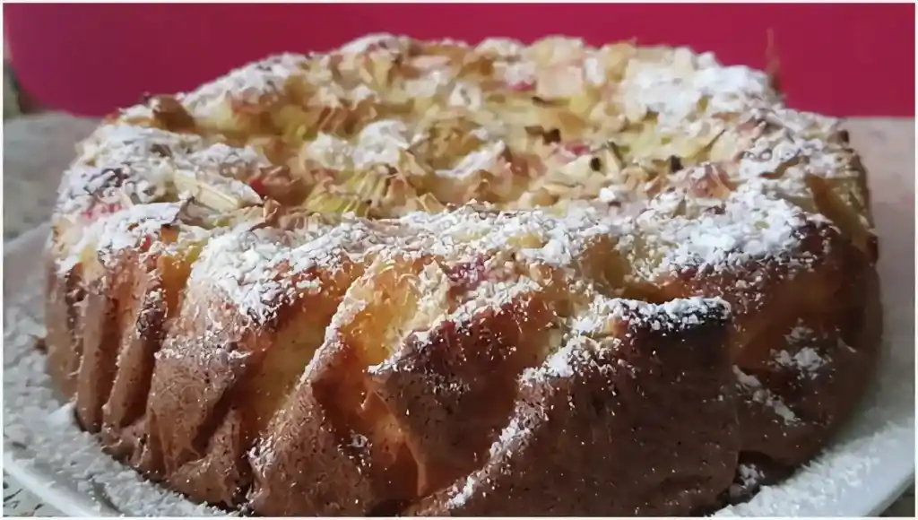 Entdecken Sie die geheime Zutat für den perfekten Rhabarberkuchen