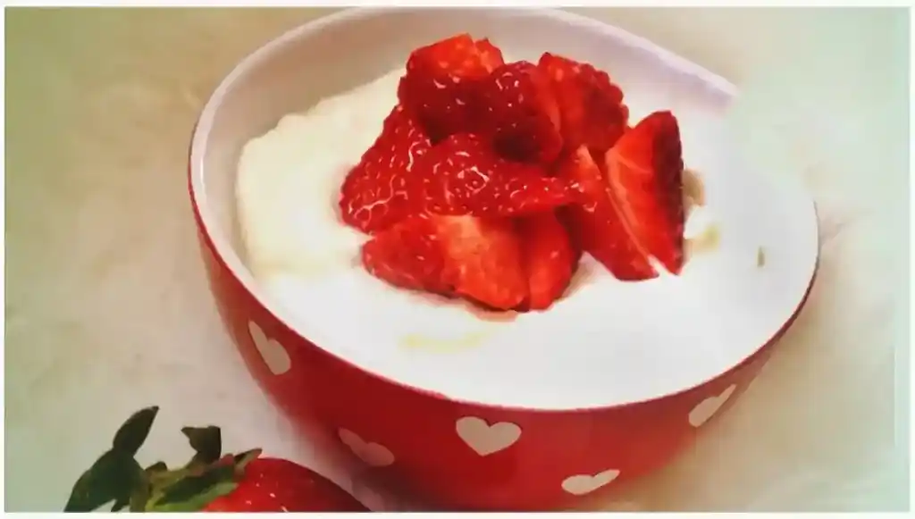 Fitness Kilokick mit Erdbeeren