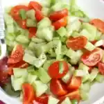 GURKEN TOMATEN SALAT, ZUM VERRÜCKT WERDEN LECKER !