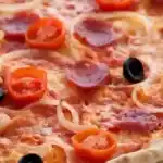 Kalorienarme Pizza-salami