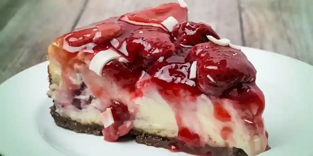 Low-Carb Erdbeer-Quarkkuchen (231 kcal pro Stück)