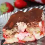 Low Carb Erdbeer-Tiramisu: Ein einfaches und köstliches Rezept