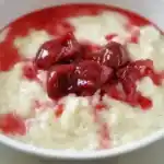 Low Carb Milchreis aus körnigem Frischkäse