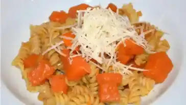Schnelle Kuche – Nudeln mit Kurbissauce 4x 1