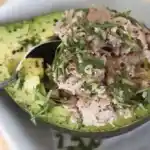 Avocado Thunfisch Salat: Ein Leichtes und Köstliches Rezept