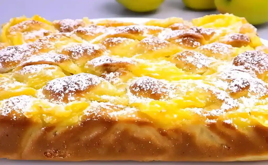 Blitzschneller Apfelkuchen, der in Ihrem Mund schmilzt !